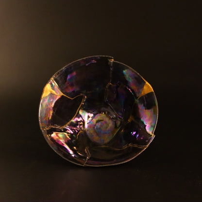 Kintsugi-Schale „Ko-sai“ 01 in Gold, Vorderansicht.